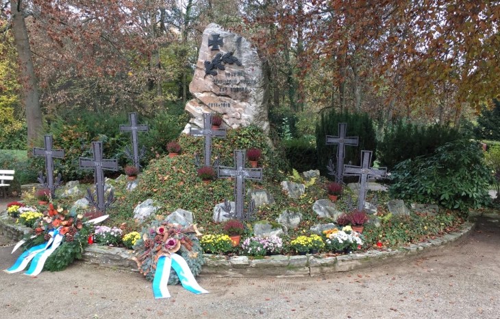 01ea183d6e324e652763d38683549266648e45e4ac