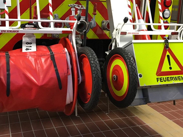 01f8d29feaa3a74f97b4f9a2e48cc08fd7aab938c4